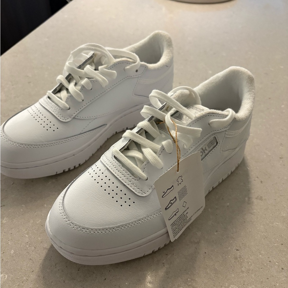 NWT Reebok 7.5 Club C Double Shoes